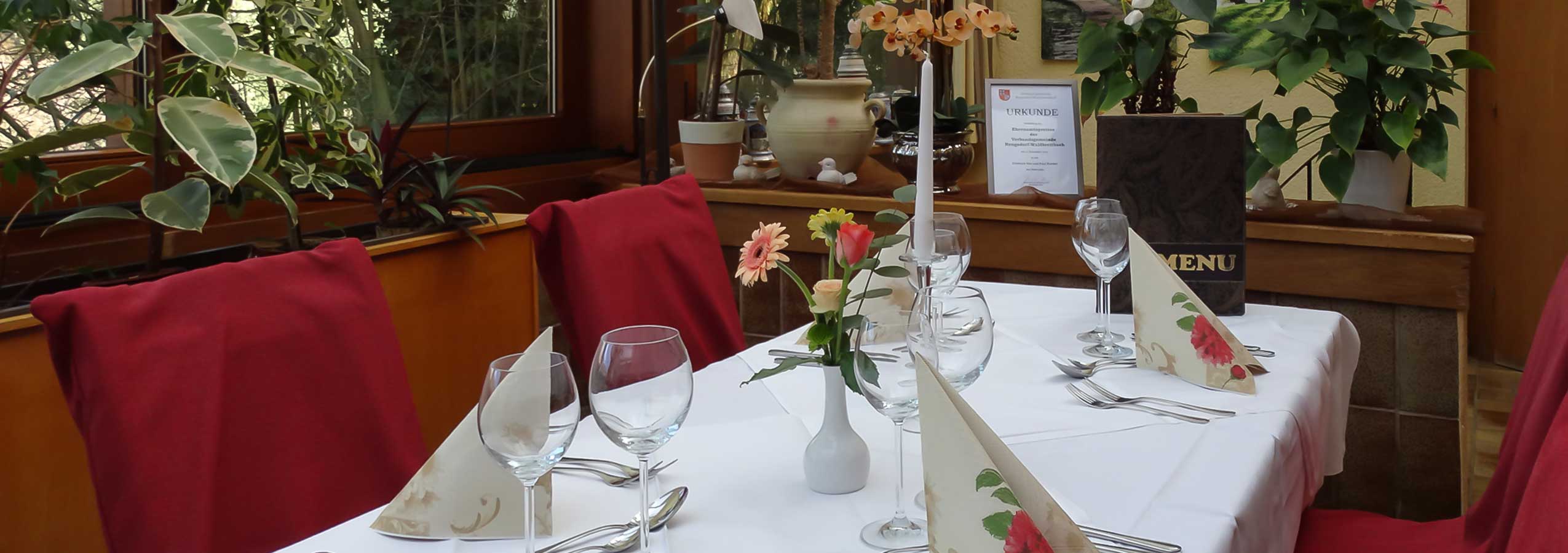 Gedeckter Tisch im Haus Waldblick in Oberraden